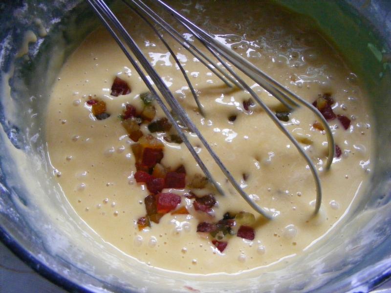 Quatre-quart aux pommes, orange et fruits confits
