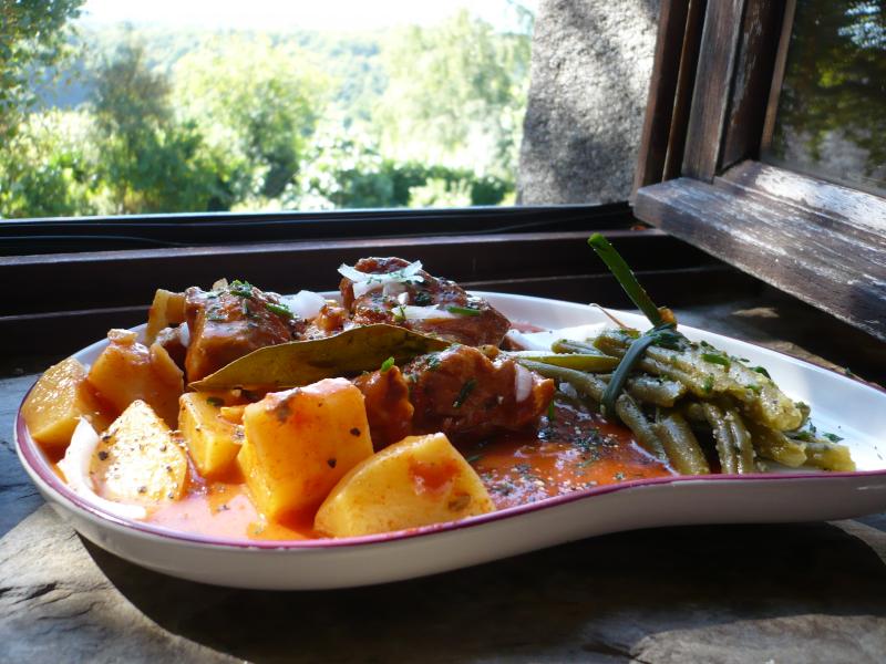 Saut de Veau au Paprika